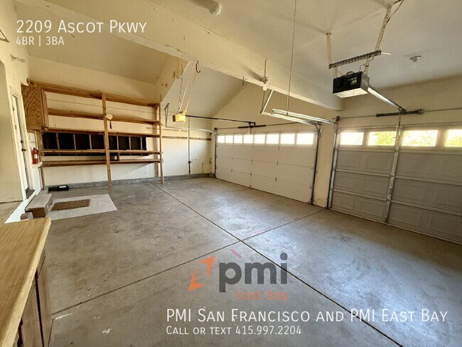 Building Photo - 2209 Ascot Pkwy