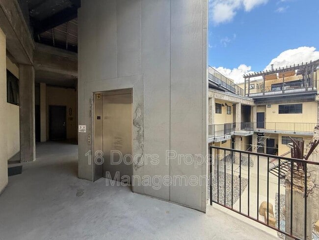 Building Photo - 3940 7th Ave