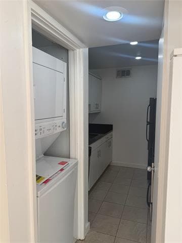 Building Photo - 4343 Travis St