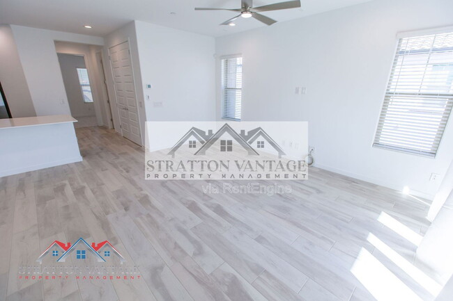 Building Photo - 4117 E Pinto Dr