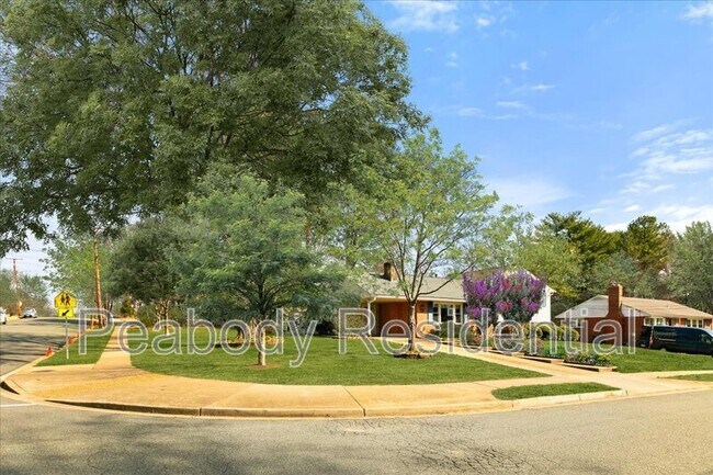 Building Photo - 8016 Gosport Ln