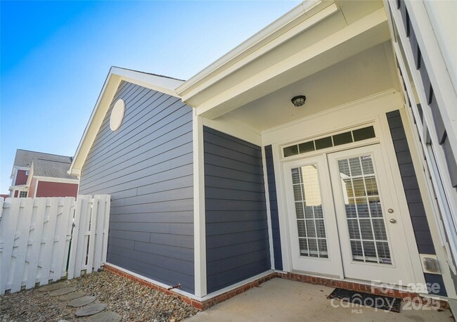 Building Photo - 6426 Hove Rd