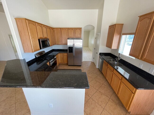 Building Photo - 1994 Willow Oak Ln