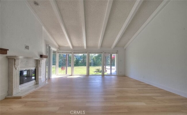 Building Photo - 16612 Park Ln Cir