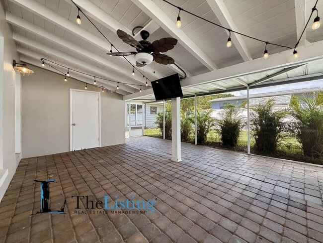 Building Photo - 4501 S Cortez Ave