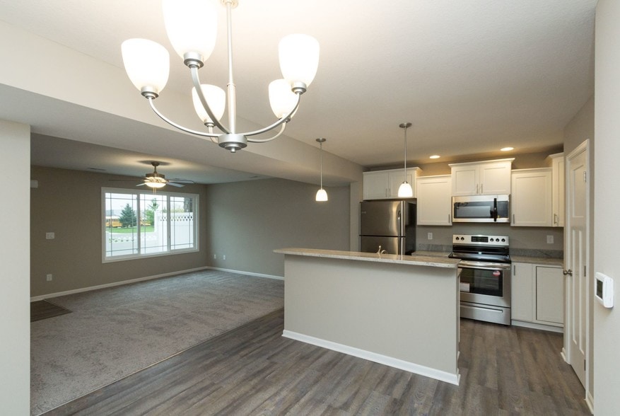 Delavan Townhomes 150 S 26th St West Des Moines IA 50265 Apartment