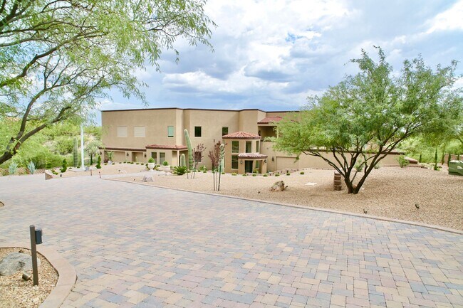 Building Photo - Mountain and City Views from this Furnished Rental!