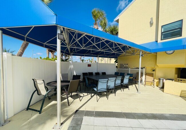 Building Photo - TARPON BAY CONDO