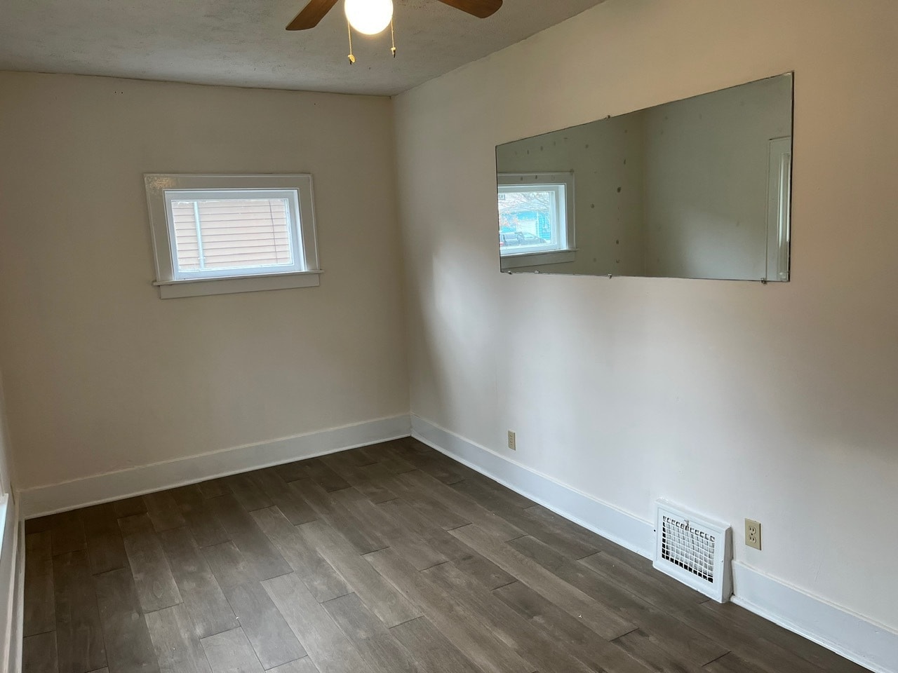 Building Photo - 631 Tisdale Ave