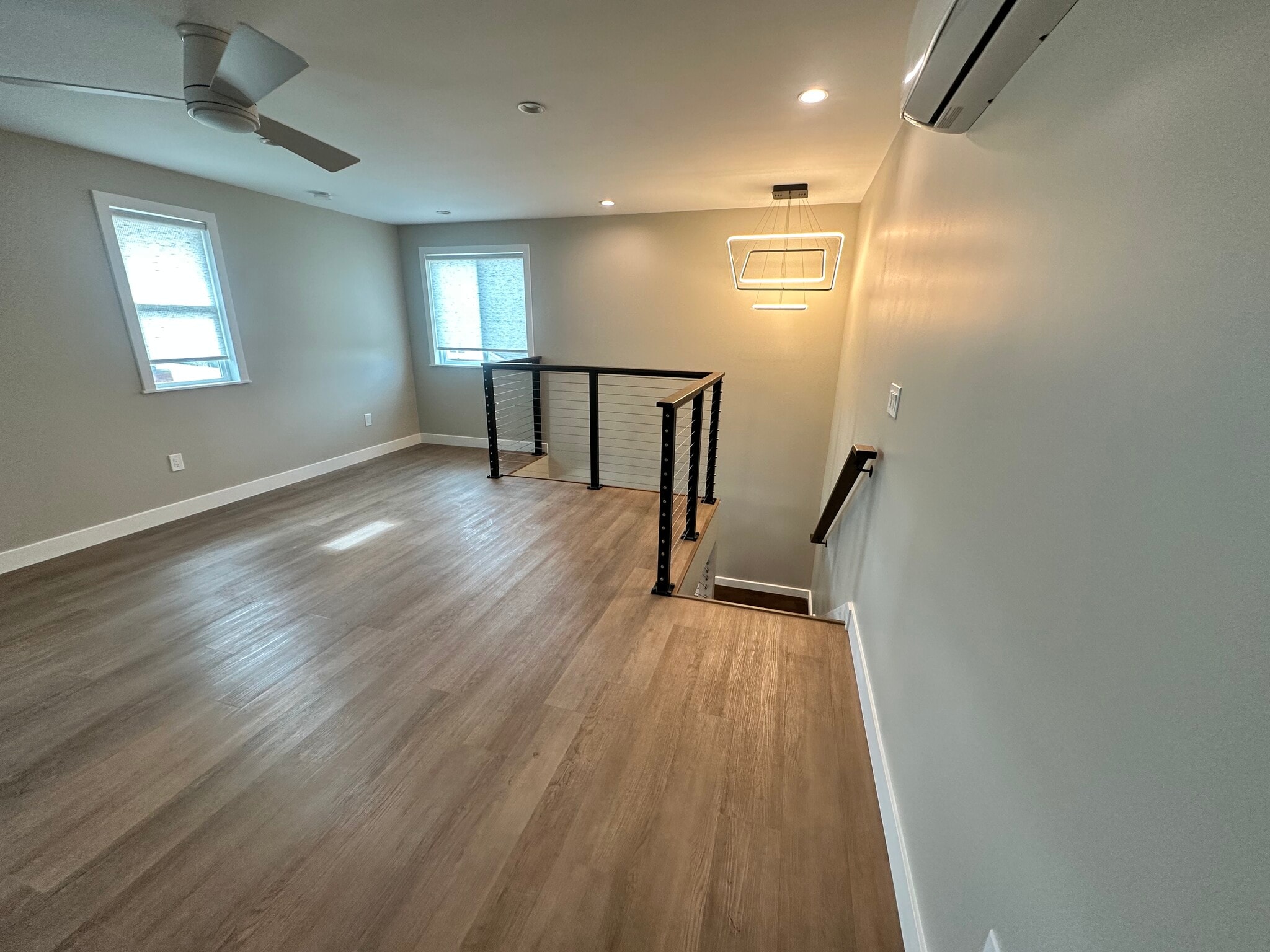 All LED lighting - 5642 Printwood Way