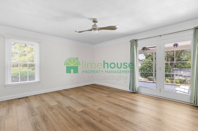 Building Photo - 948 Forest Lakes Cir