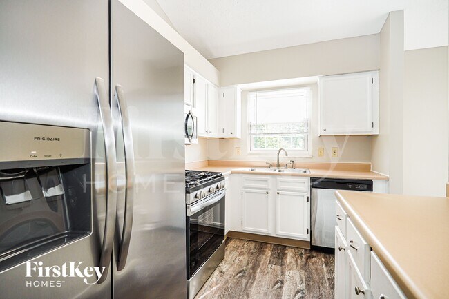 Building Photo - 1408 Ginseng Dr