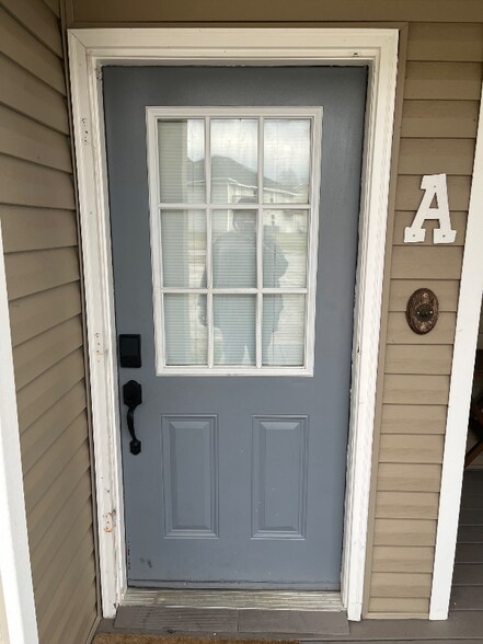 Building Photo - 12102 Carriage Ct SE