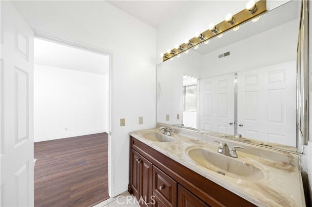 Building Photo - 16190 Vermeer Dr