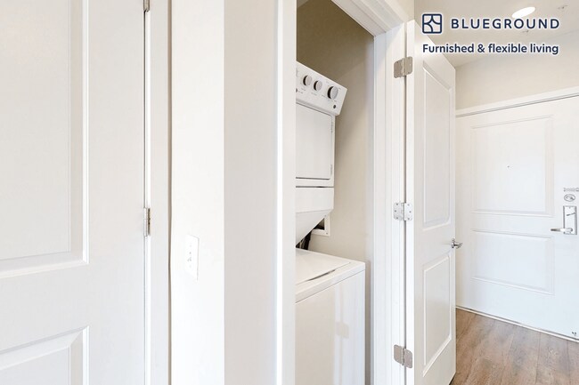 Building Photo - 79 Alexander St