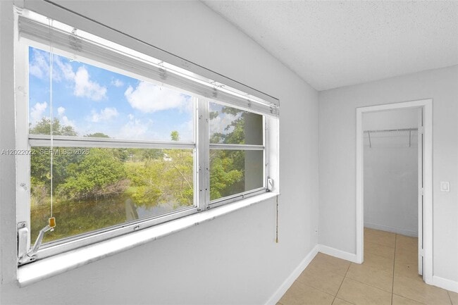 Building Photo - 400 NW 65th Ave