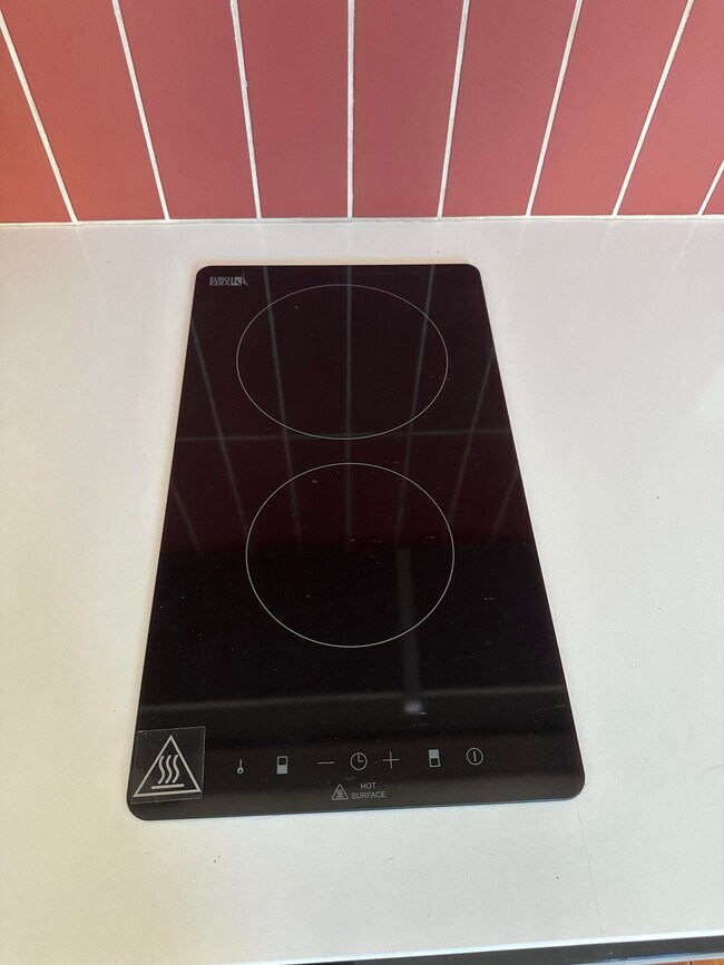 Building Photo - 307 W Main St