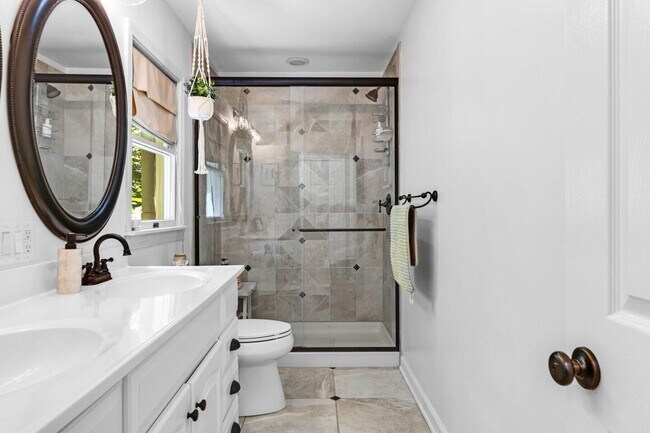 Building Photo - 7093 S Section Line Rd