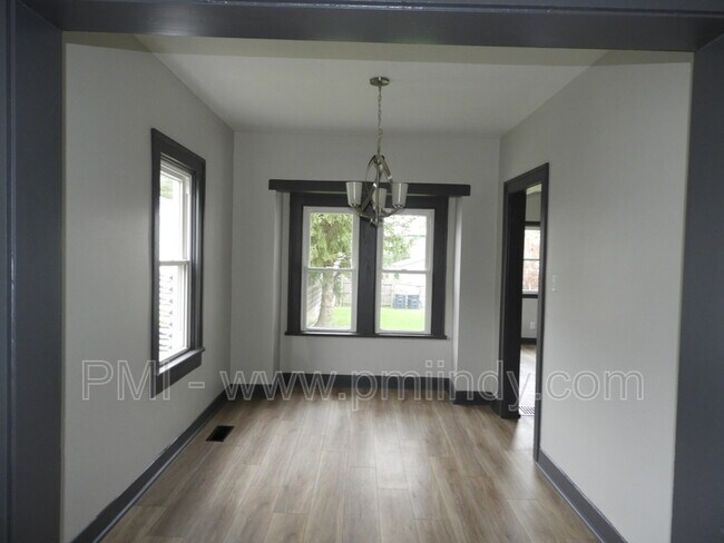 Building Photo - 154 S 9th Ave