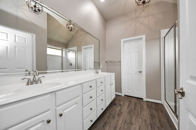 Building Photo - 2009 Amado Ln