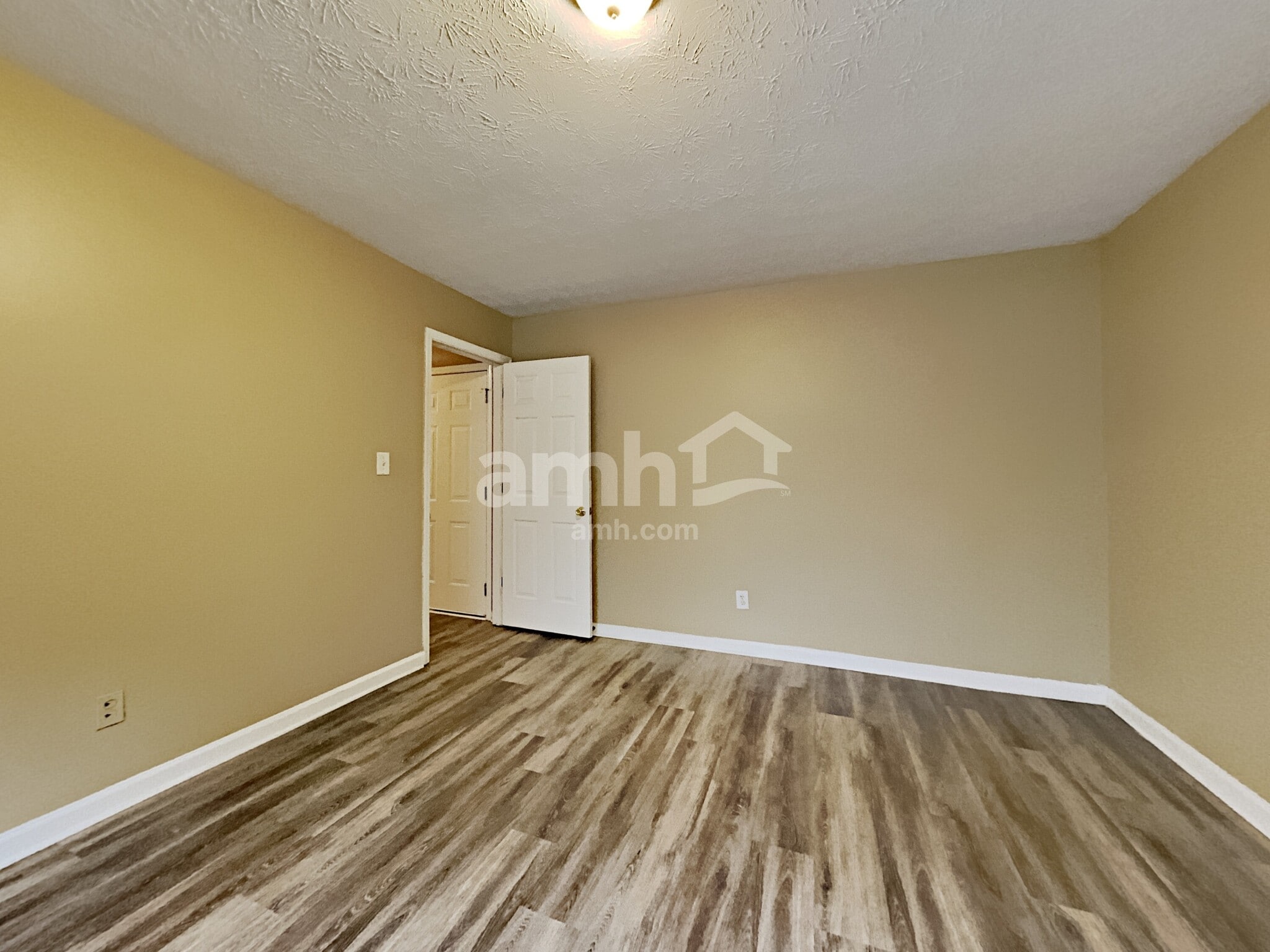 Building Photo - 3174 Baymount Way