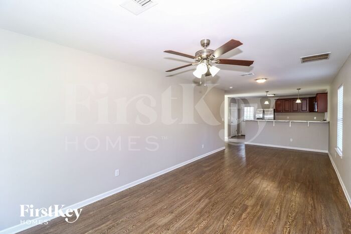 Building Photo - 9812 Misty Pine Dr