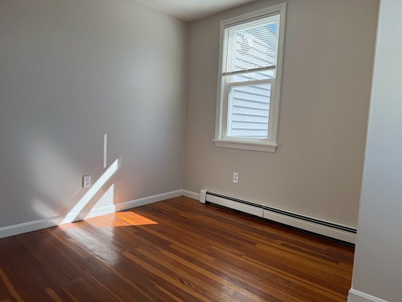 Bedroom - 36 Old Angell Rd