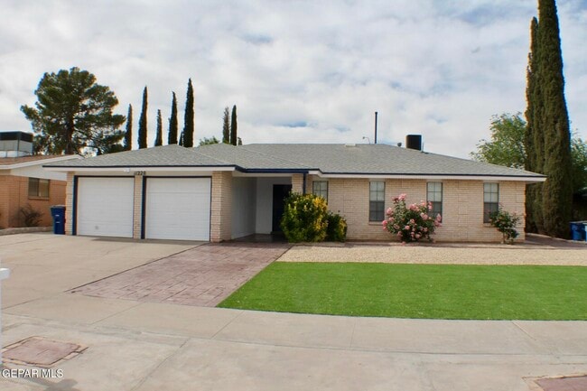Primary Photo - 11220 Pony Soldier Ave