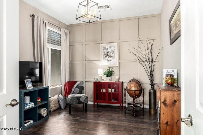 Building Photo - 42422 W Bravo Dr