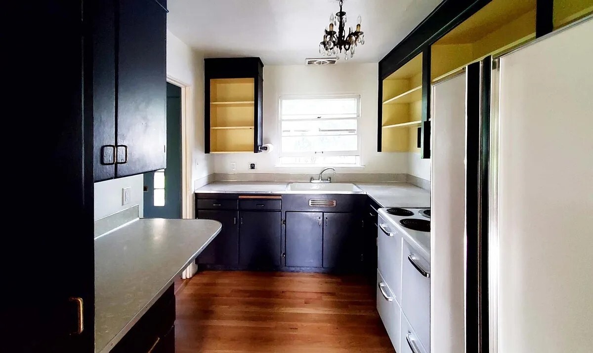 Kitchen with open shelves and pantry - 6821 NE Broadway