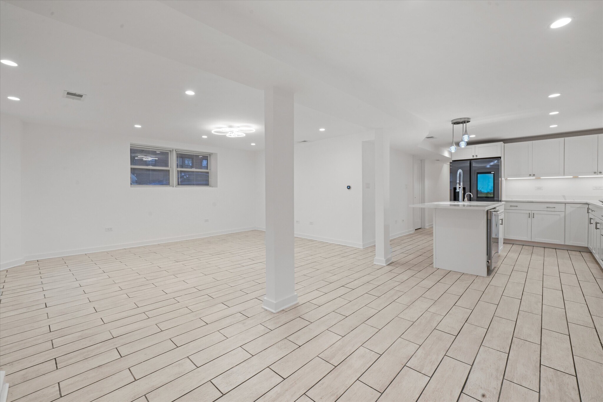 Building Photo - 2203 W Giddings St