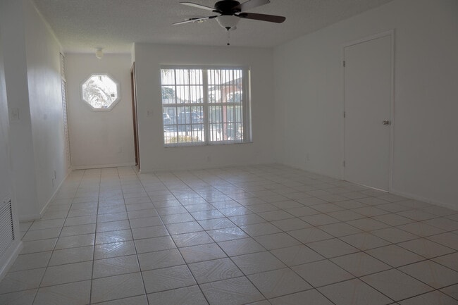 Building Photo - 231 NW 20th St