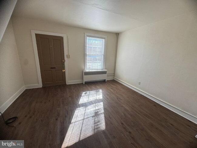 Building Photo - 125 S Bentz St