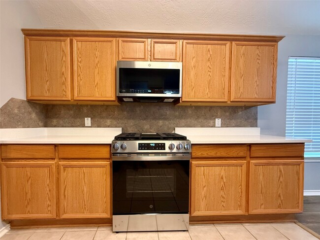 Building Photo - 6733 Hidden Colony Ln