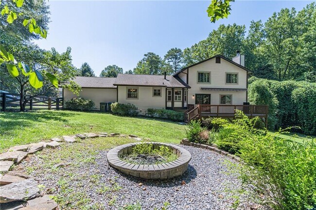 Building Photo - 9630 Pine Thicket Way