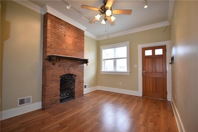 Building Photo - 4214 Post St