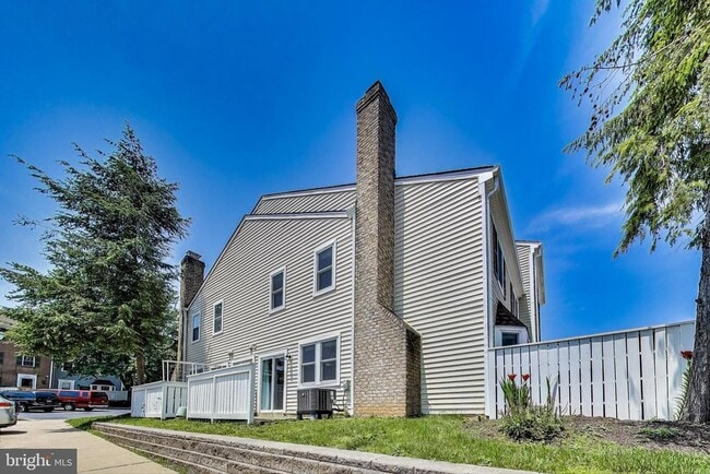 Building Photo - 20117 Locustdale Dr