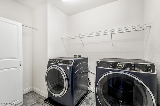 Building Photo - 714 Kibbey St