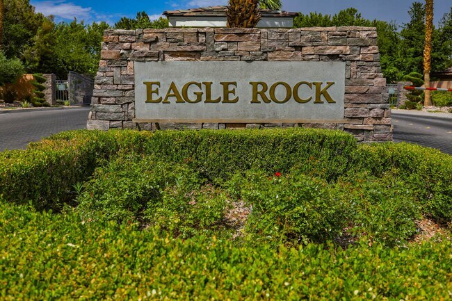 Building Photo - 5 Bedroom Pool Home Located In Summerlin G...