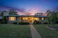 Building Photo - 1931 Valley Park Dr