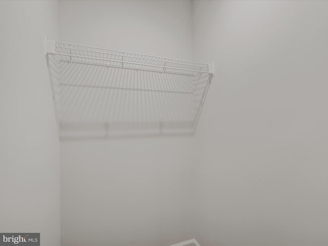 Building Photo - 179 Presidents Pointe Ave