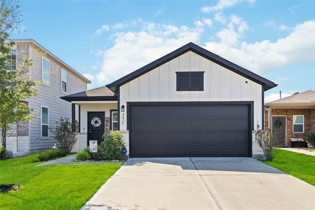 Primary Photo - 4435 Rushing Ridge Ct