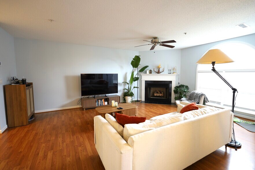 Building Photo - 3729 Morris Farm Dr