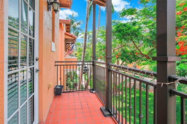 Building Photo - 501 SW 146th Terrace