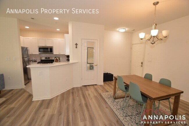 Building Photo - 504 Mathias Hammond Way