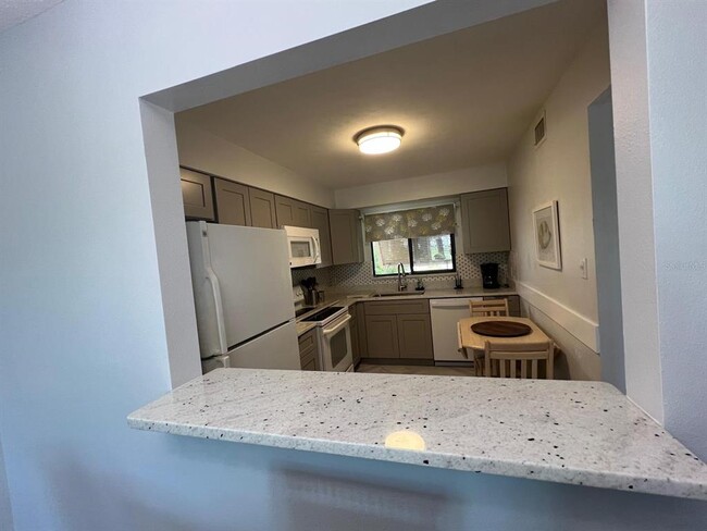 Building Photo - 5279 Willow Links