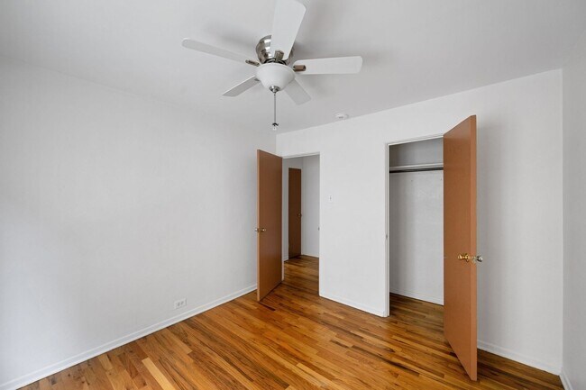 Building Photo - Charming 1BR Apartment in Denver