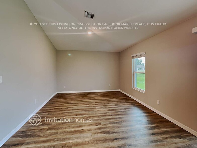 Building Photo - 241 NW 15th Pl