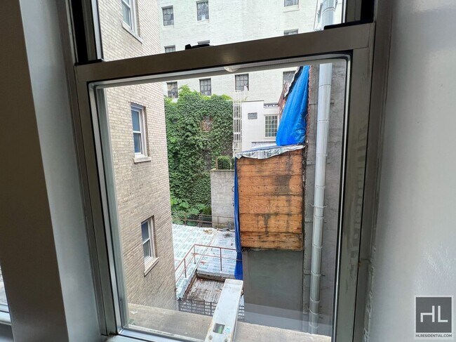 Building Photo - WEST 13 STREET