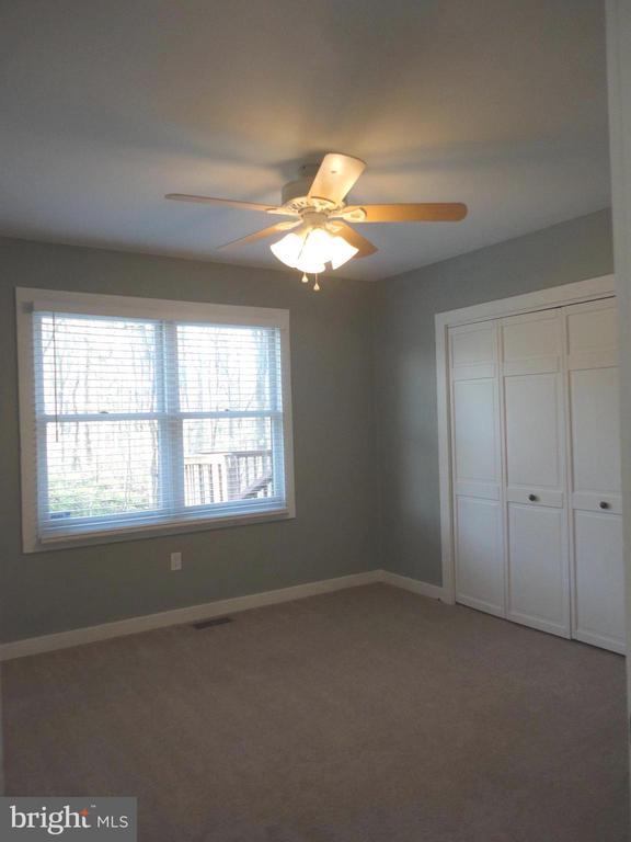 Building Photo - 814 Rustic Ln